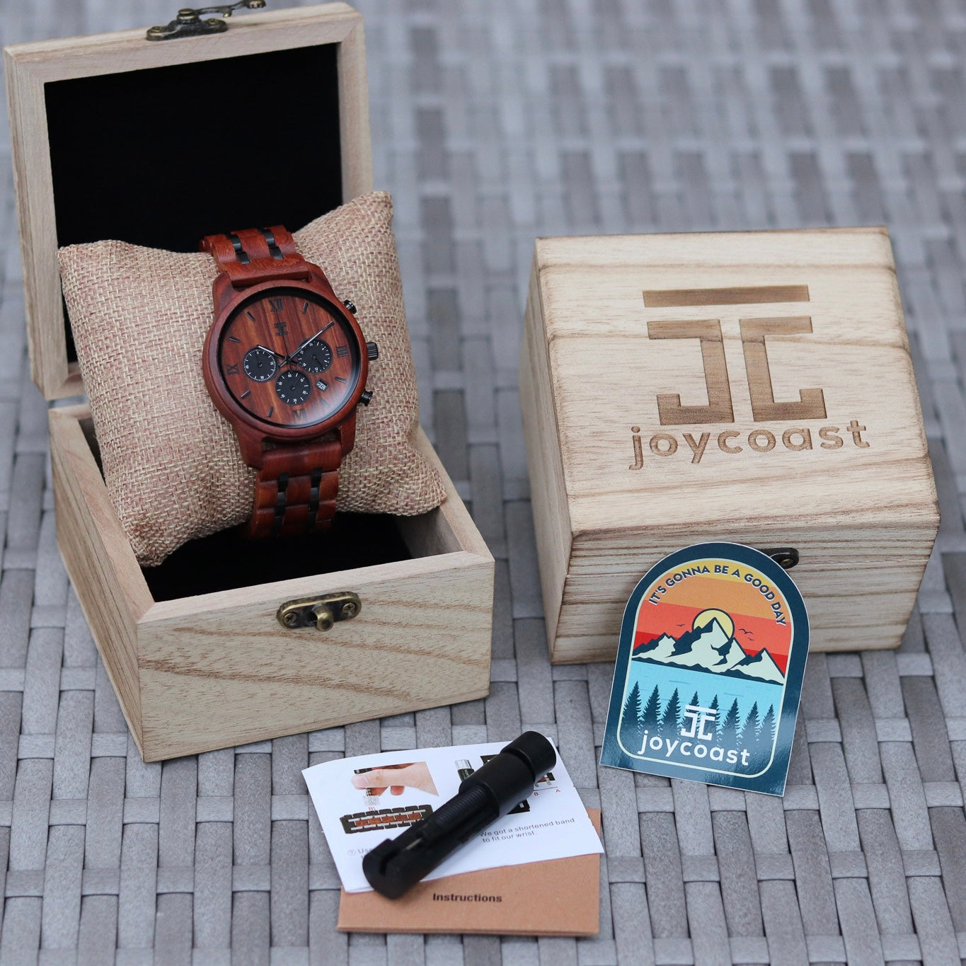 Ryan | Red Sandalwood Chronograph