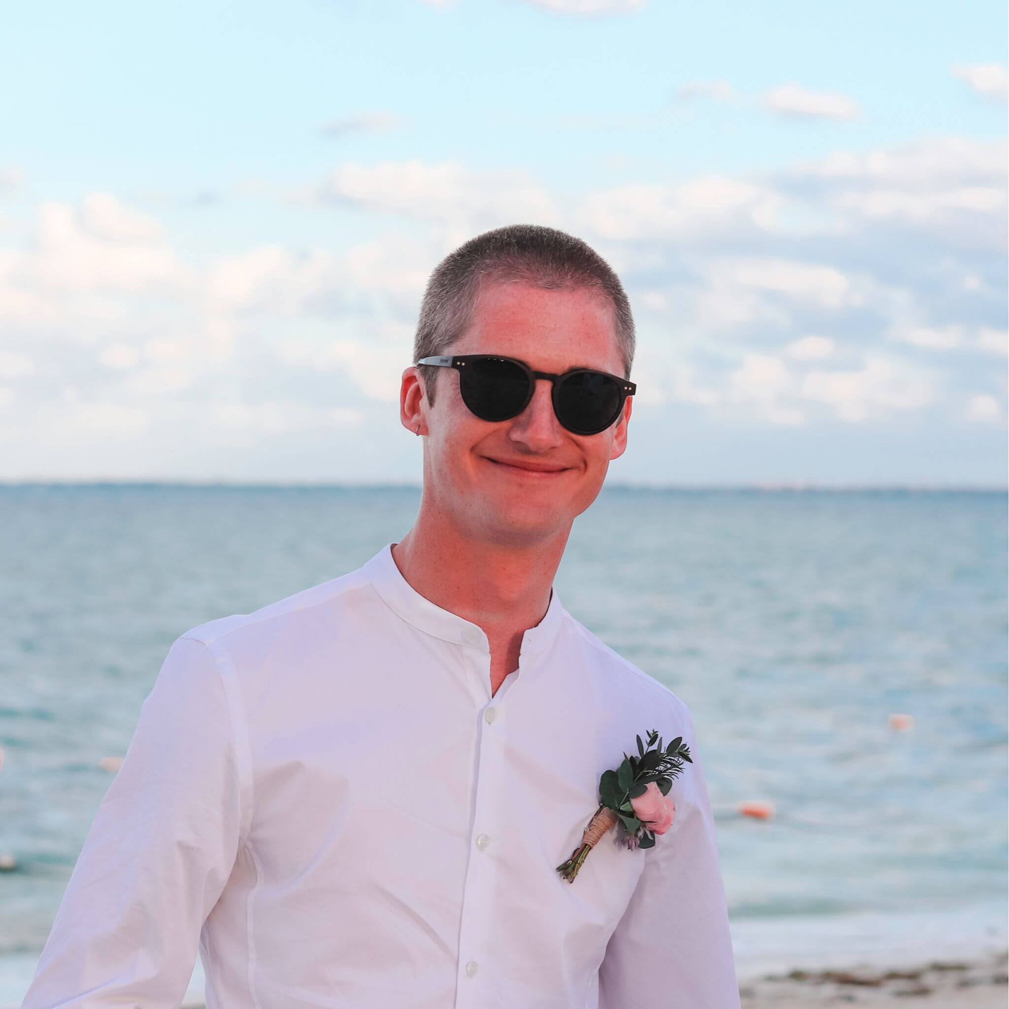 "Ebony" | Wooden Round Sunglasses - Joycoast